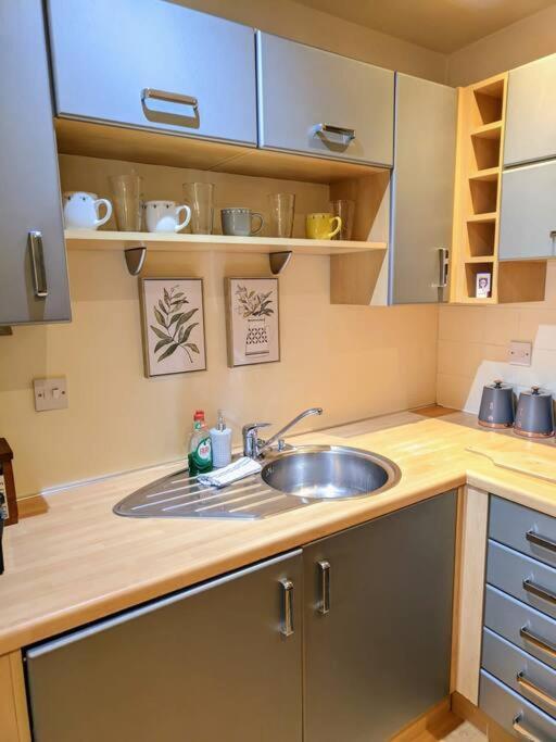 Cosy Central Modern Apartment Nantwich Luaran gambar