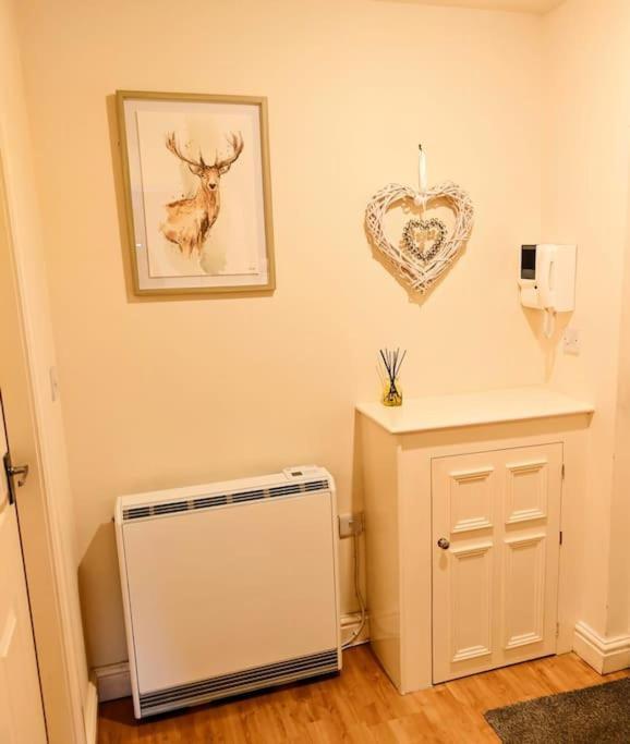 Cosy Central Modern Apartment Nantwich Luaran gambar