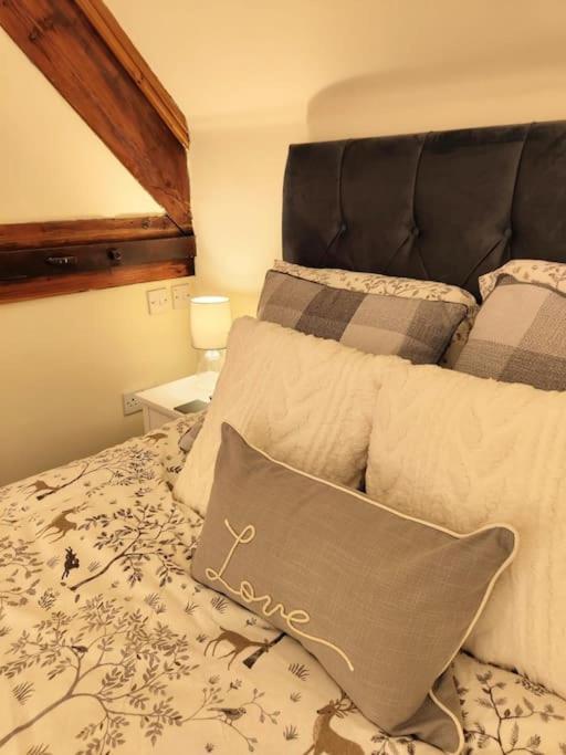 Cosy Central Modern Apartment Nantwich Luaran gambar